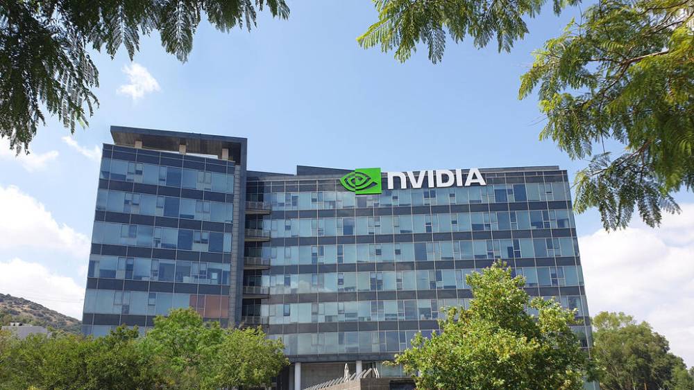 TECNOLOGIA DI NVIDIA ISRAEL: TRASFORMARE I DATA CENTER GLOBALI IN GIGA-FABBRICHE DI IA