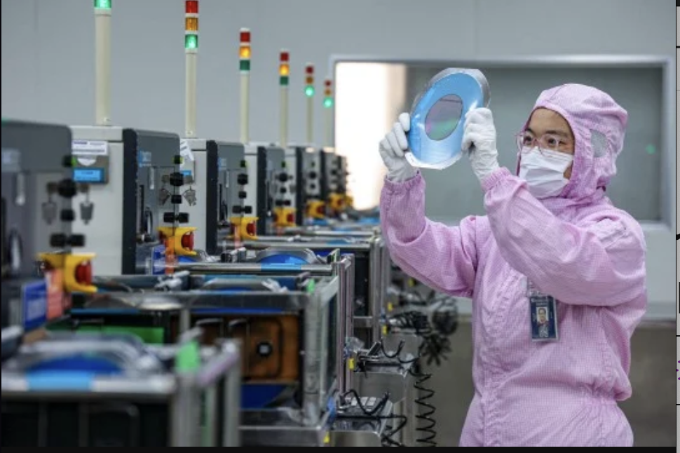 Trung Quốc vạch lộ trình trở thành cường quốc chip và AI trong kế hoạch 5 năm lần thứ 15