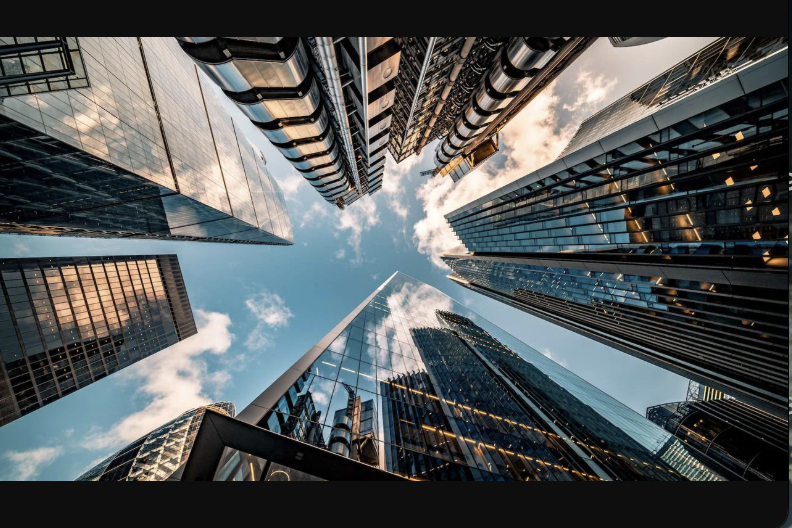 AI mở ra “cú nhảy vọt số” cho các chính phủ thị trường mới nổi – tăng GDP 4%, giảm thâm hụt 22%, tạo nền tảng phát triển bền vững đến 2035