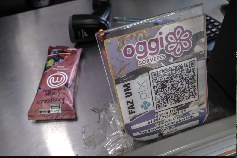 Brazil tiên phong toàn cầu với “ngân hàng trên WhatsApp” – khi AI tạo sinh và thanh toán Pix định hình tương lai tài chính