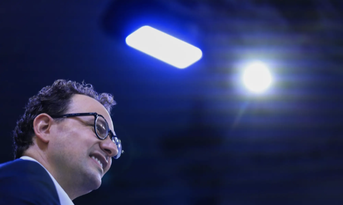 Cuộc cách mạng AI đã đến, các công ty phần mềm bắt đầu run sợ