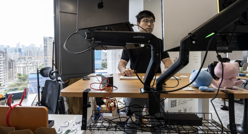 Thất nghiệp và kiệt sức, người trẻ Trung Quốc đổ xô lập startup AI một người nhưng hơn nửa kiếm chưa tới 1.000 USD/tháng